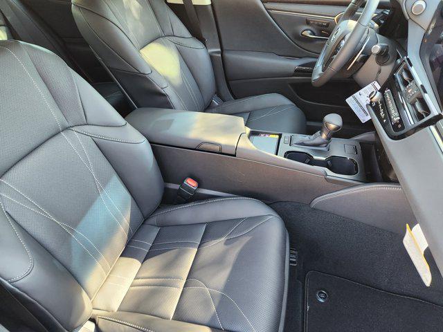 new 2025 Lexus ES 350 car, priced at $56,844