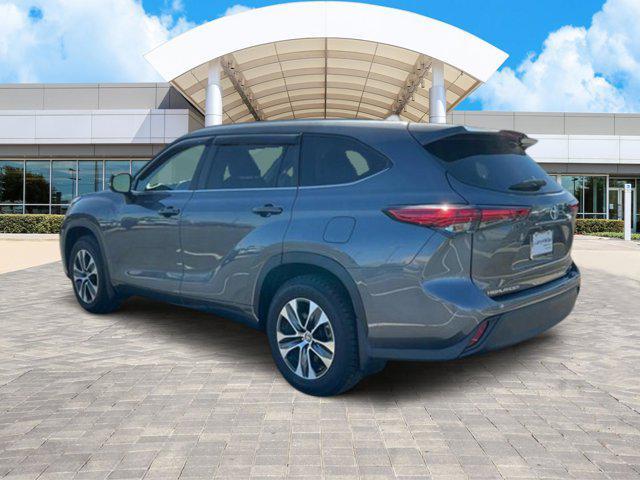 used 2023 Toyota Highlander car