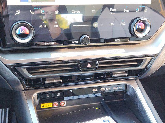 new 2026 Lexus TX 500h car, priced at $76,012