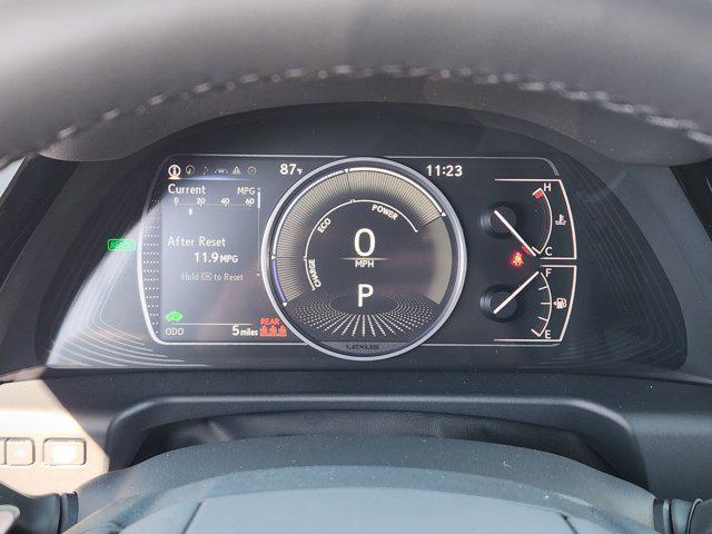 new 2025 Lexus ES 300h car, priced at $51,019