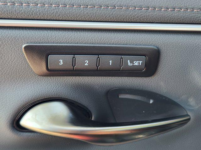 new 2025 Lexus ES 300h car, priced at $51,019