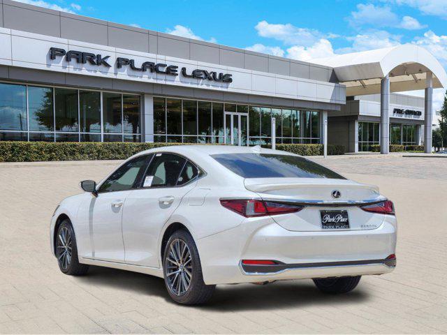new 2025 Lexus ES 300h car, priced at $51,299