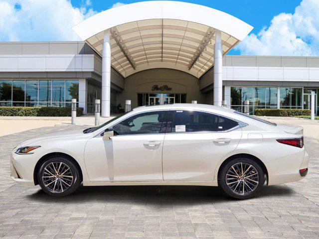 new 2025 Lexus ES 300h car, priced at $51,299