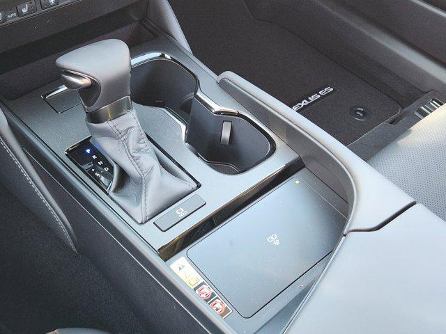new 2025 Lexus ES 350 car, priced at $50,619