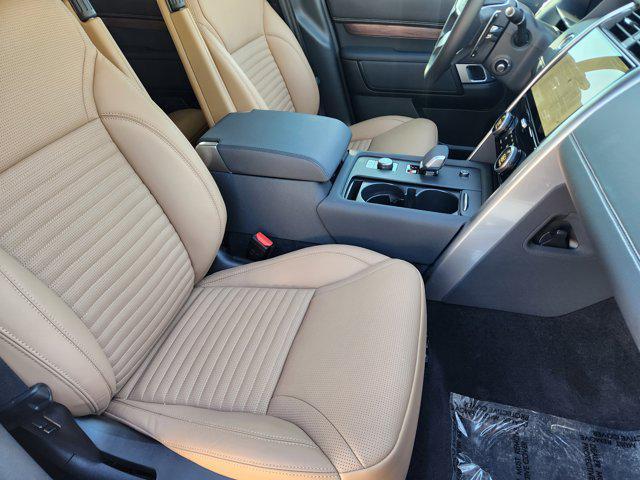 used 2024 Land Rover Discovery car, priced at $58,975