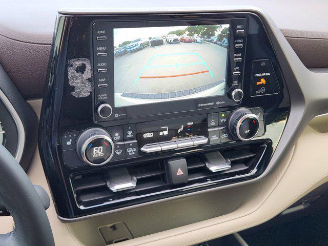 used 2021 Toyota Highlander car, priced at $29,741