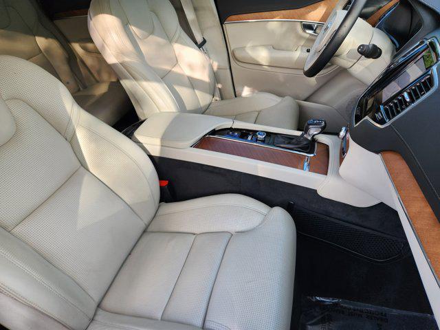 used 2020 Volvo XC90 car, priced at $28,975