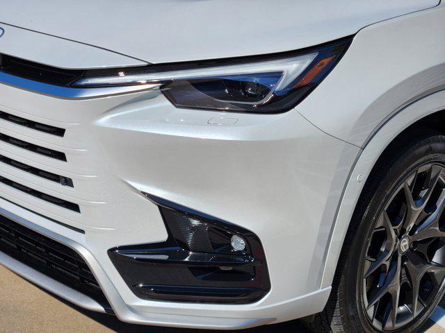 new 2026 Lexus TX 500h car, priced at $75,163