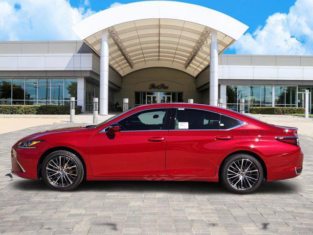 new 2025 Lexus ES 300h car, priced at $51,019