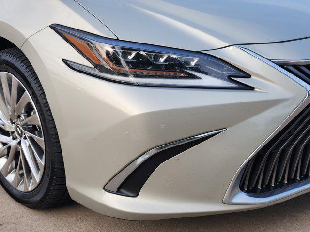used 2021 Lexus ES 300h car, priced at $27,988