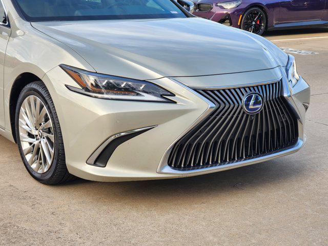 used 2021 Lexus ES 300h car, priced at $27,988