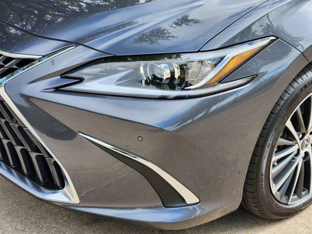 new 2025 Lexus ES 350 car, priced at $49,034