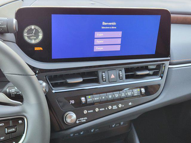 new 2025 Lexus ES 300h car, priced at $51,519