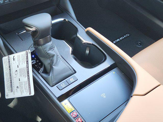 new 2025 Lexus ES 300h car, priced at $51,519