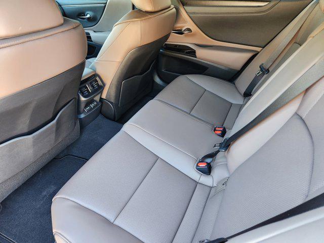 new 2025 Lexus ES 350 car, priced at $50,119