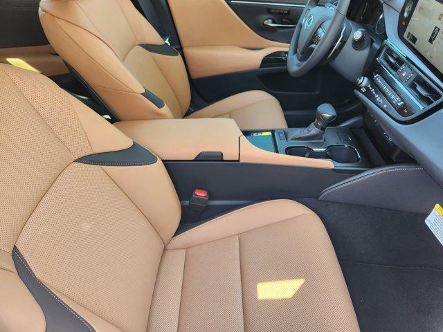 new 2025 Lexus ES 350 car, priced at $52,319