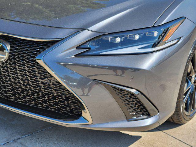 new 2025 Lexus ES 350 car, priced at $52,319