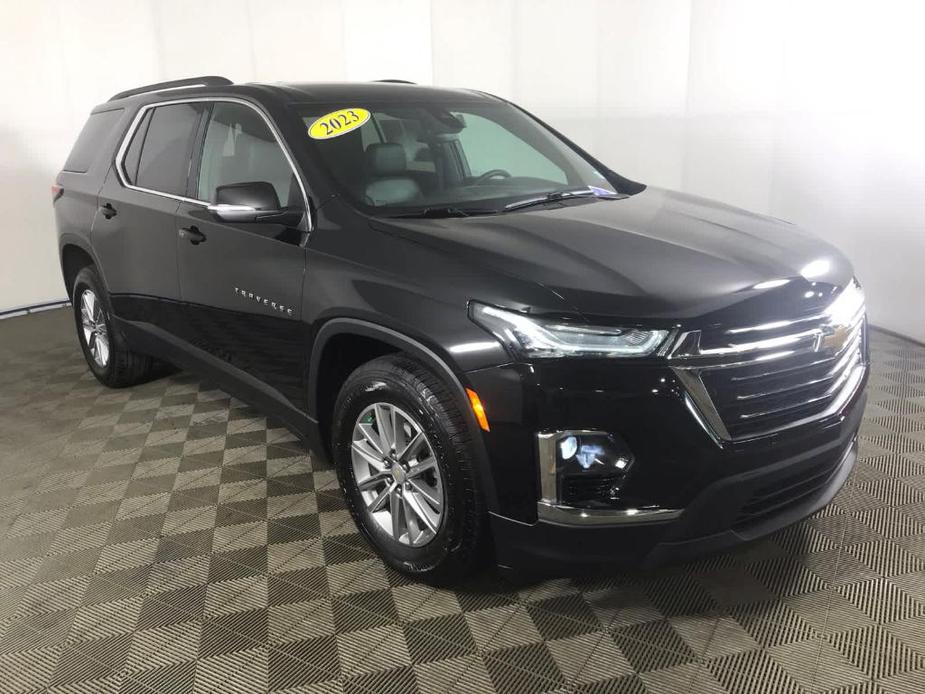 used 2023 Chevrolet Traverse car, priced at $37,900