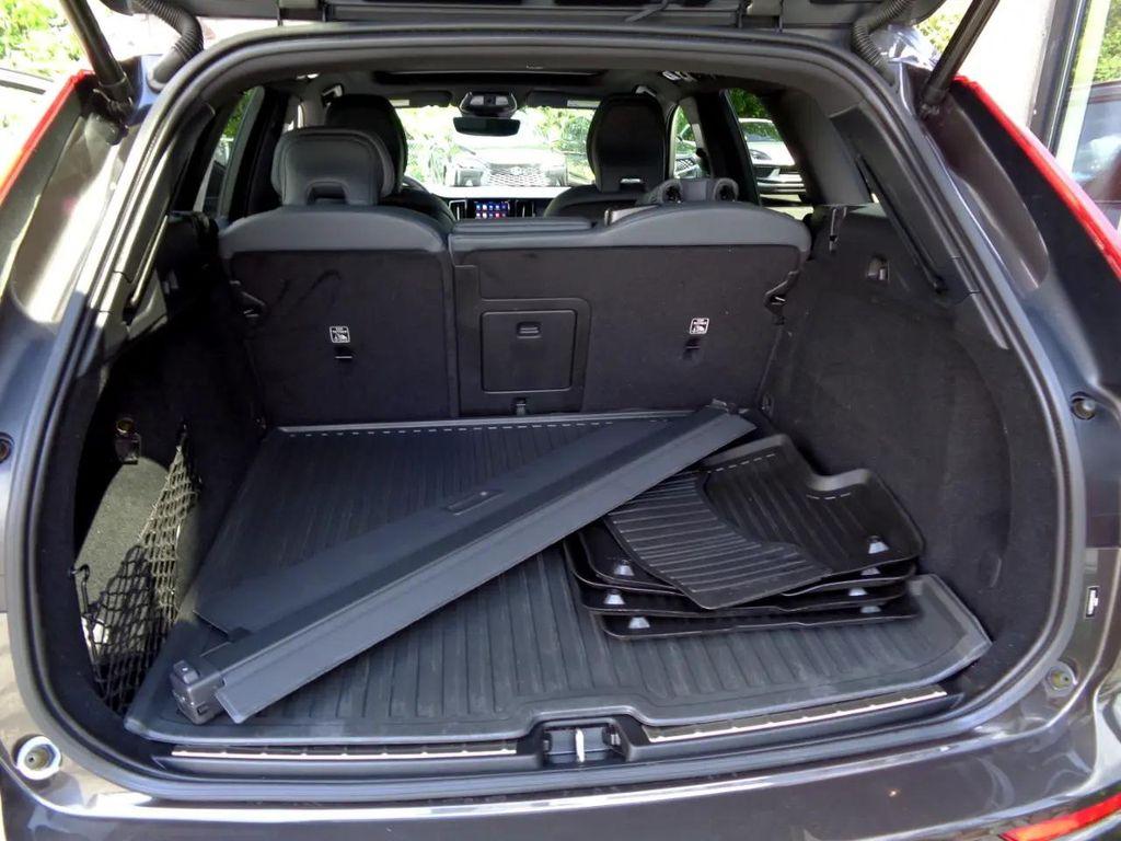 used 2022 Volvo XC60 car, priced at $35,995