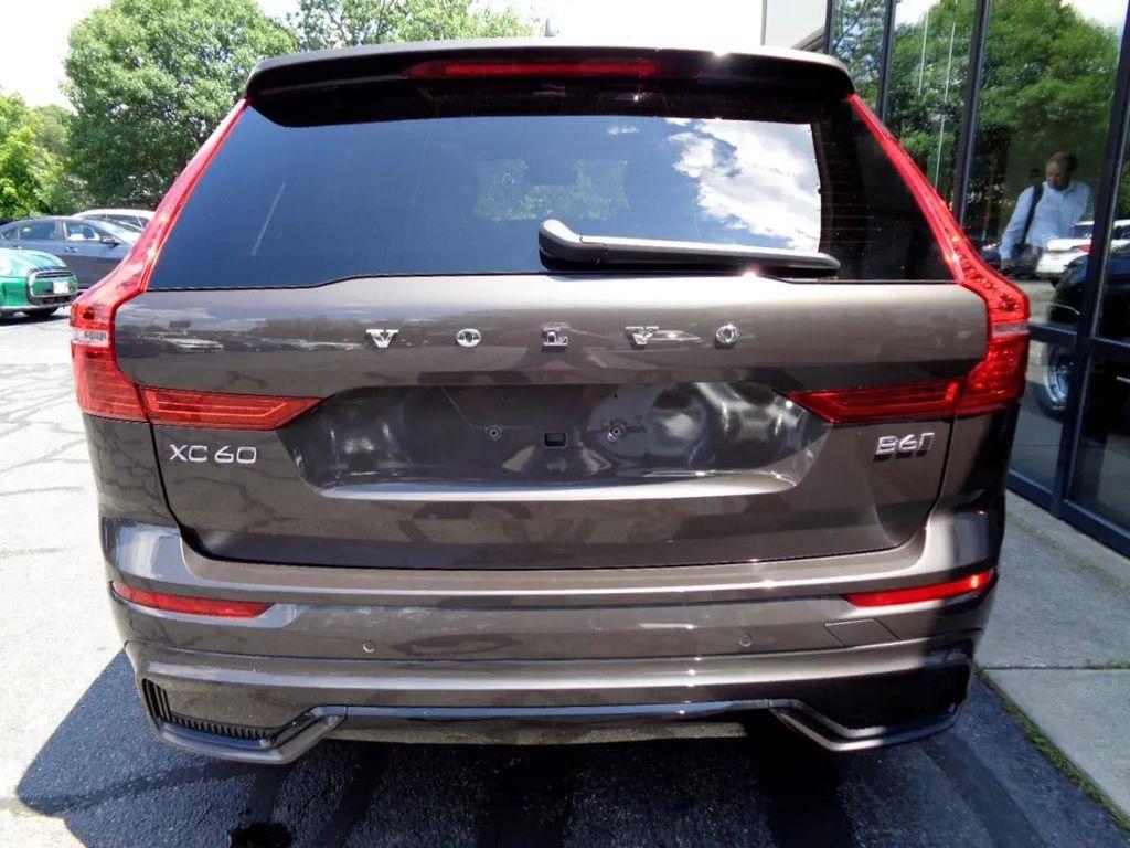 used 2022 Volvo XC60 car, priced at $35,995