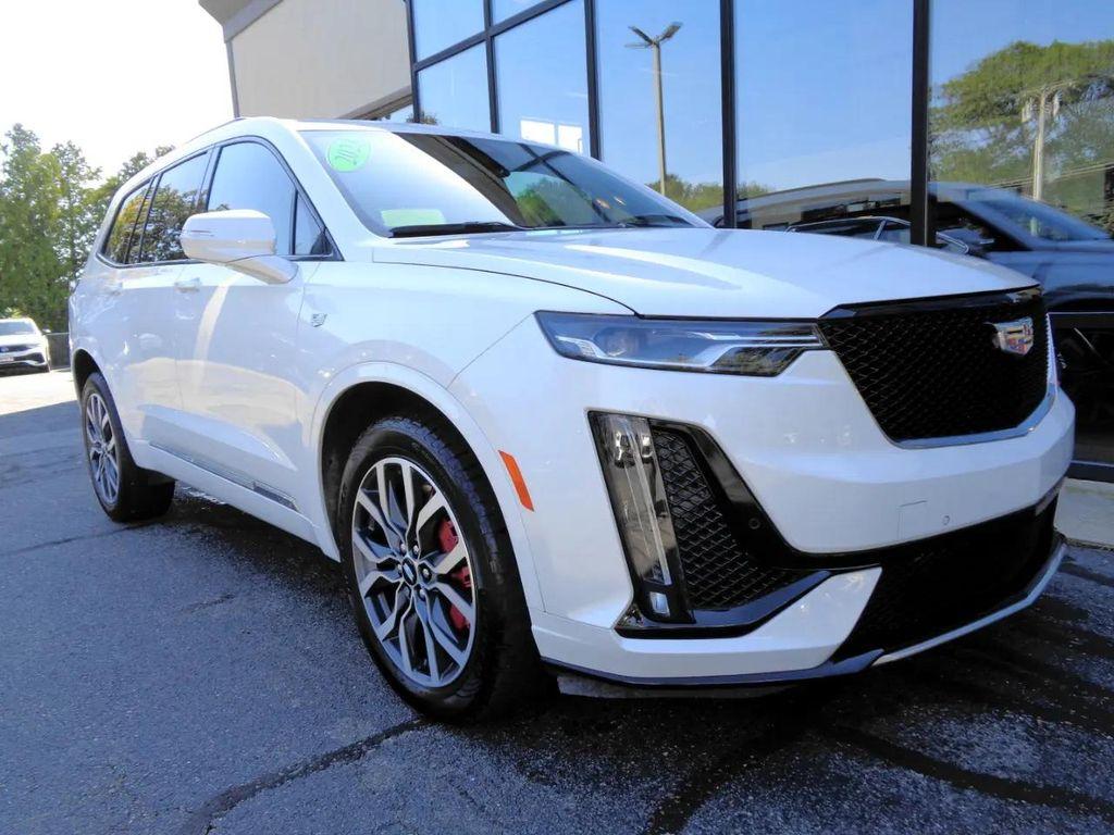 used 2023 Cadillac XT6 car, priced at $45,895