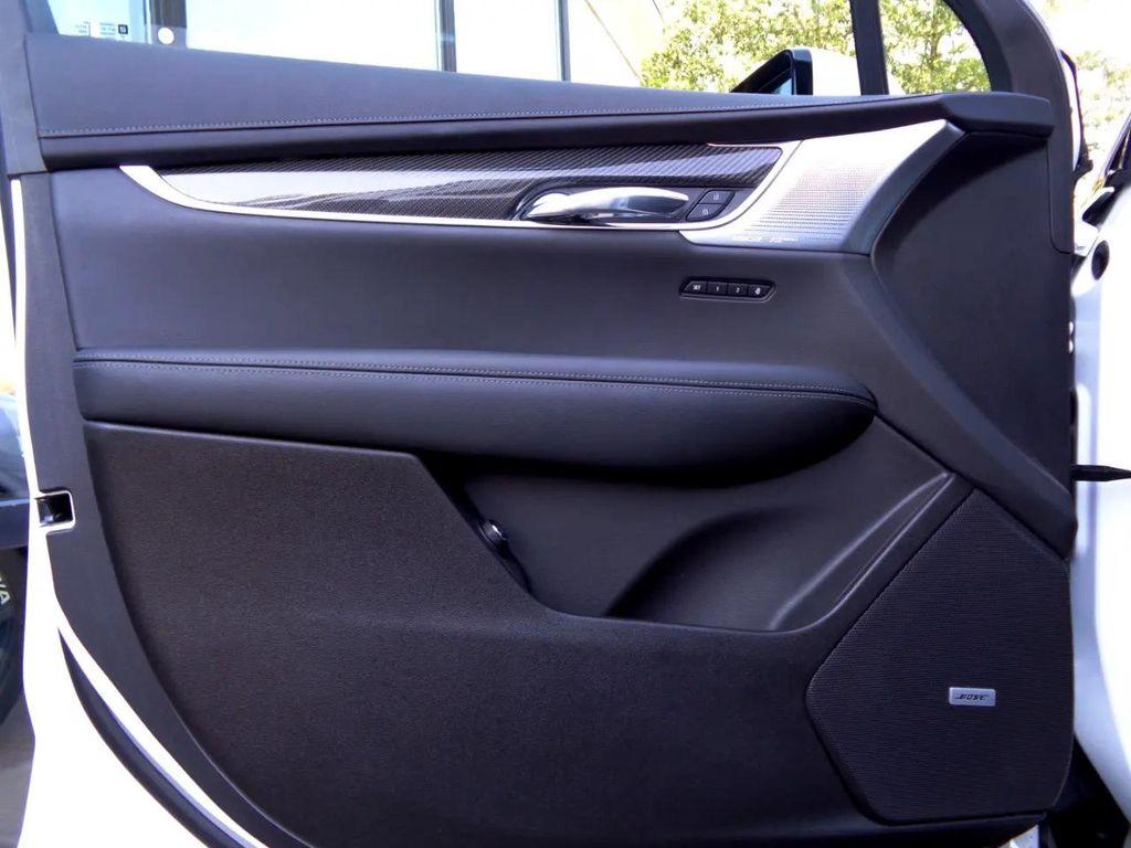 used 2023 Cadillac XT6 car, priced at $45,895