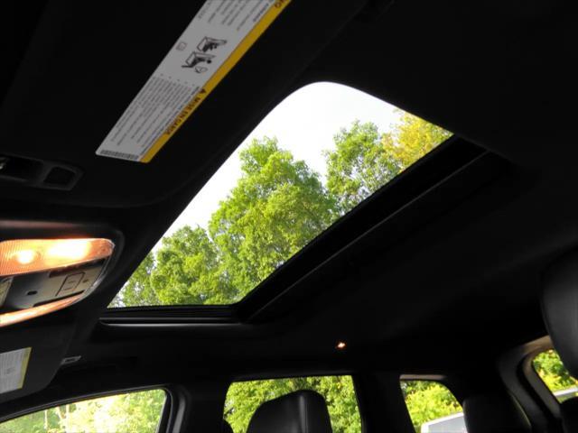 used 2022 Jeep Grand Cherokee car, priced at $33,495