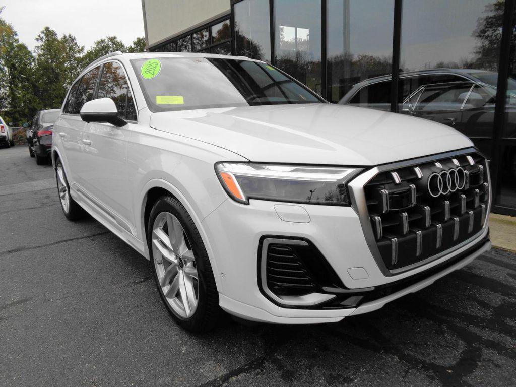 used 2025 Audi Q7 car, priced at $56,995