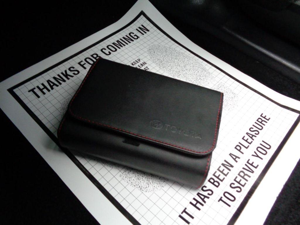 used 2018 Toyota Highlander car, priced at $25,995