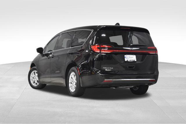 new 2024 Chrysler Pacifica car, priced at $40,495