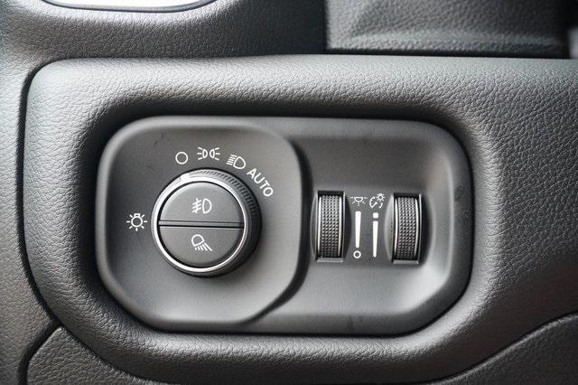 new 2025 Ram 1500 car, priced at $58,951
