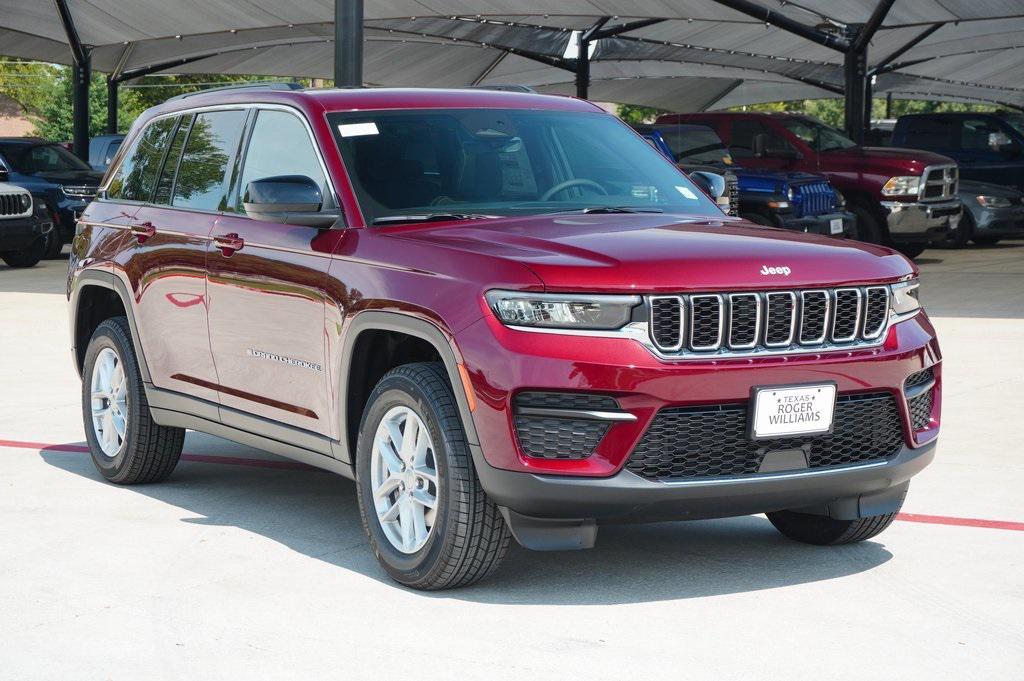 new 2025 Jeep Grand Cherokee car, priced at $38,696