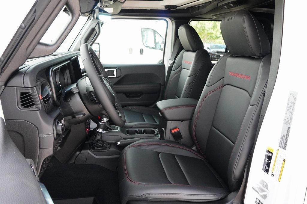 new 2025 Jeep Gladiator car, priced at $53,934