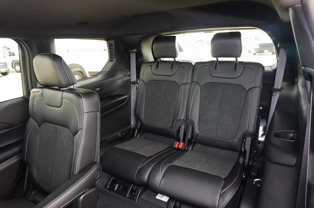 new 2025 Jeep Grand Cherokee L car, priced at $42,734