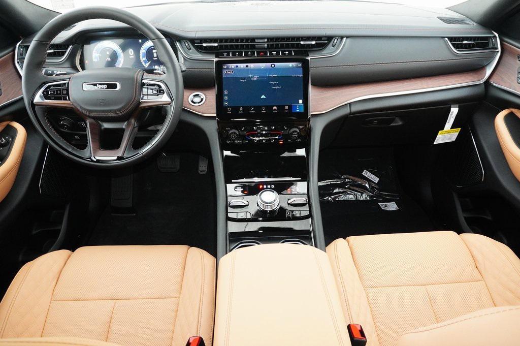 new 2025 Jeep Grand Cherokee L car, priced at $57,850