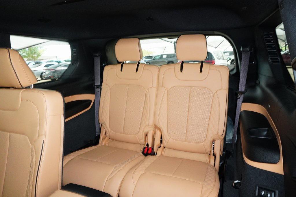 new 2025 Jeep Grand Cherokee L car, priced at $57,850
