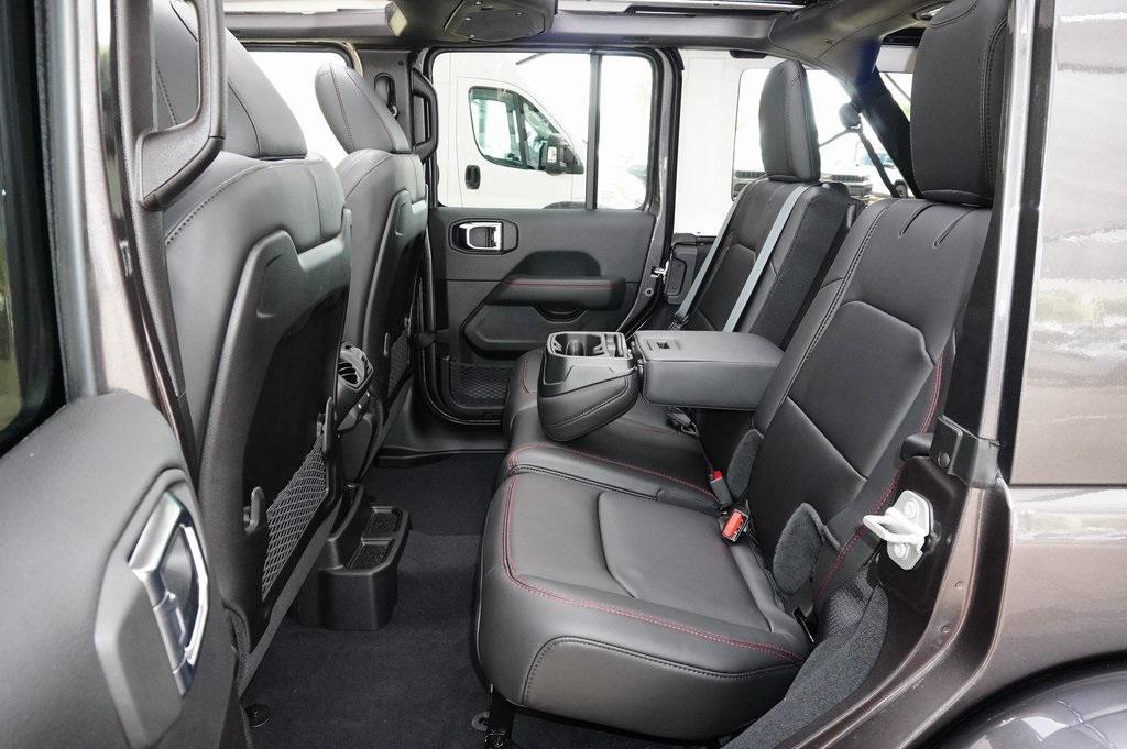 new 2025 Jeep Wrangler car, priced at $73,255