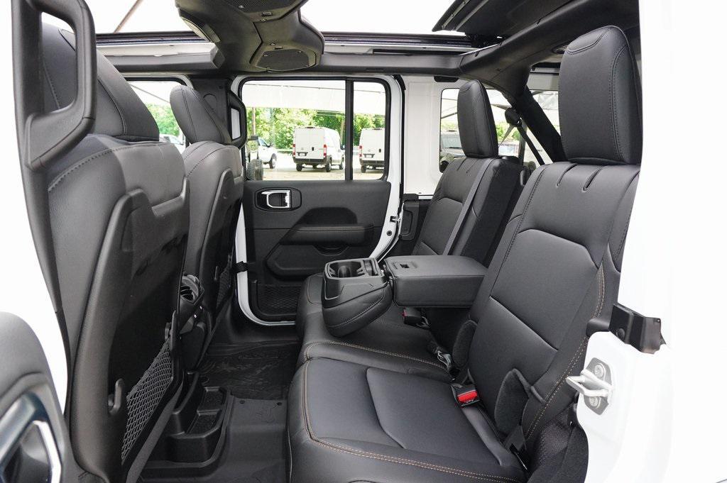 new 2025 Jeep Wrangler car, priced at $49,565