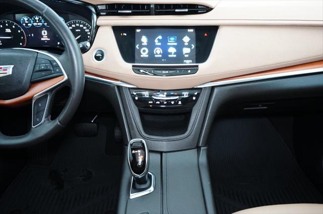 used 2017 Cadillac XT5 car, priced at $26,999