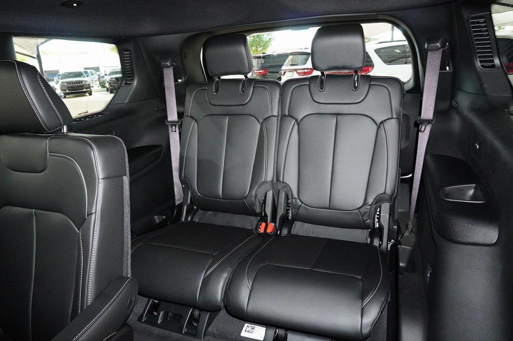 new 2025 Jeep Grand Cherokee L car, priced at $44,877