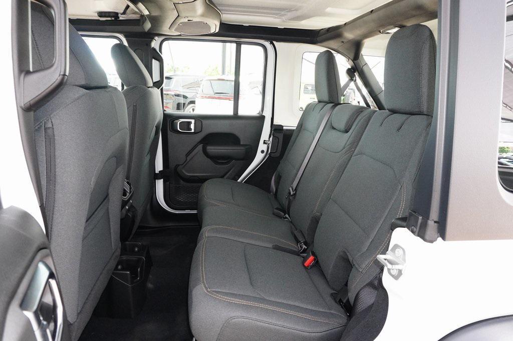 new 2025 Jeep Wrangler car, priced at $34,721