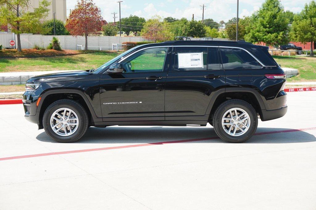 new 2025 Jeep Grand Cherokee car, priced at $38,696