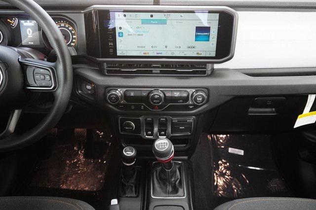 new 2025 Jeep Wrangler car, priced at $31,199