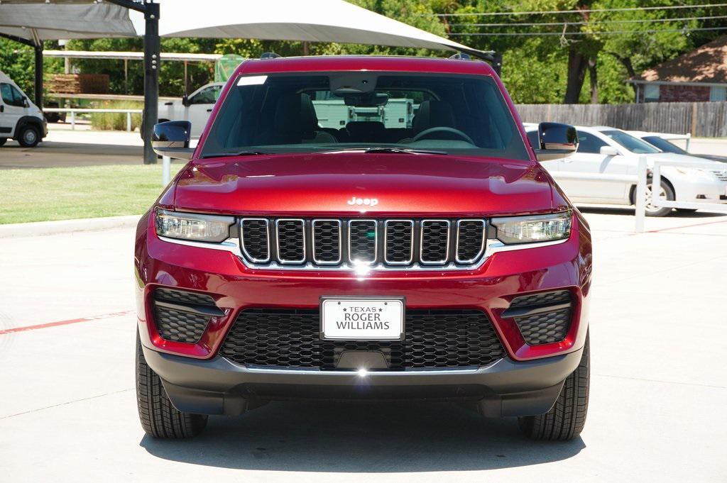 new 2025 Jeep Grand Cherokee car, priced at $35,796