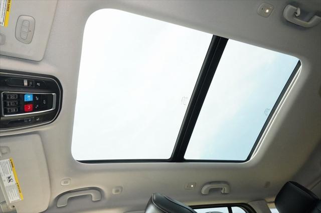 used 2022 Jeep Grand Cherokee car, priced at $32,999