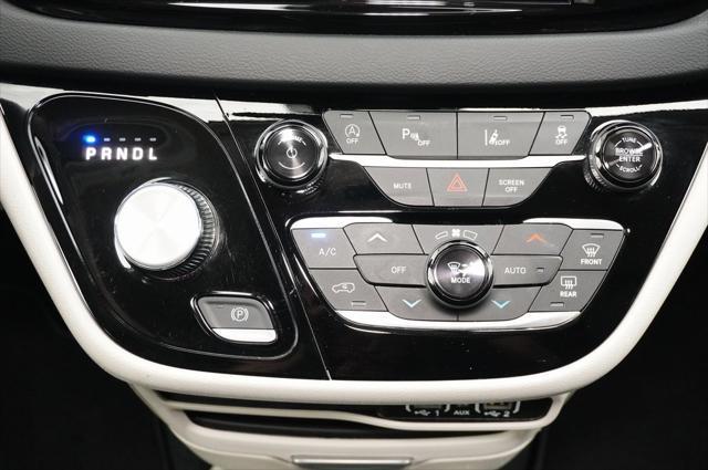 used 2024 Chrysler Pacifica car, priced at $31,988