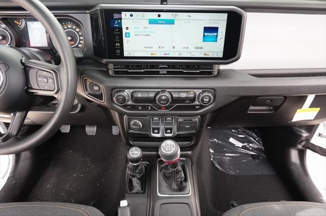 new 2025 Jeep Wrangler car, priced at $32,334