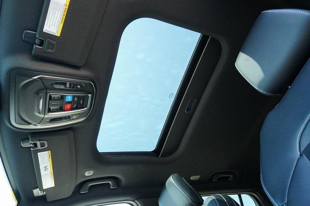 new 2025 Jeep Grand Cherokee L car, priced at $43,865