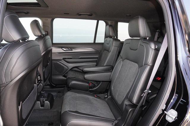 new 2025 Jeep Grand Cherokee L car, priced at $43,865