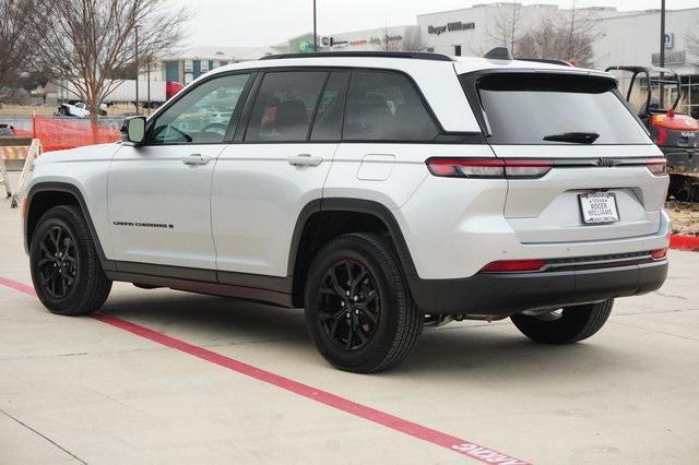 used 2024 Jeep Grand Cherokee car, priced at $39,999